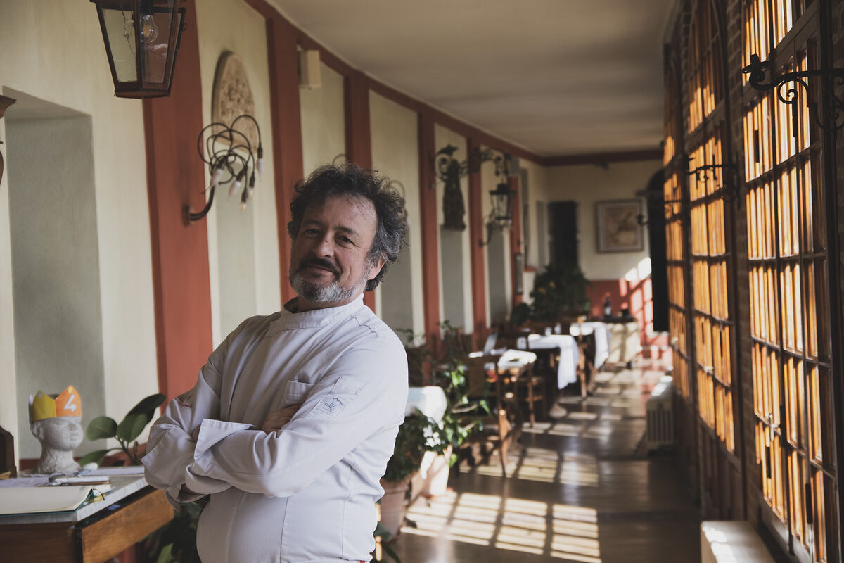 La sala del ristorante Santisè con il portico e le colonne